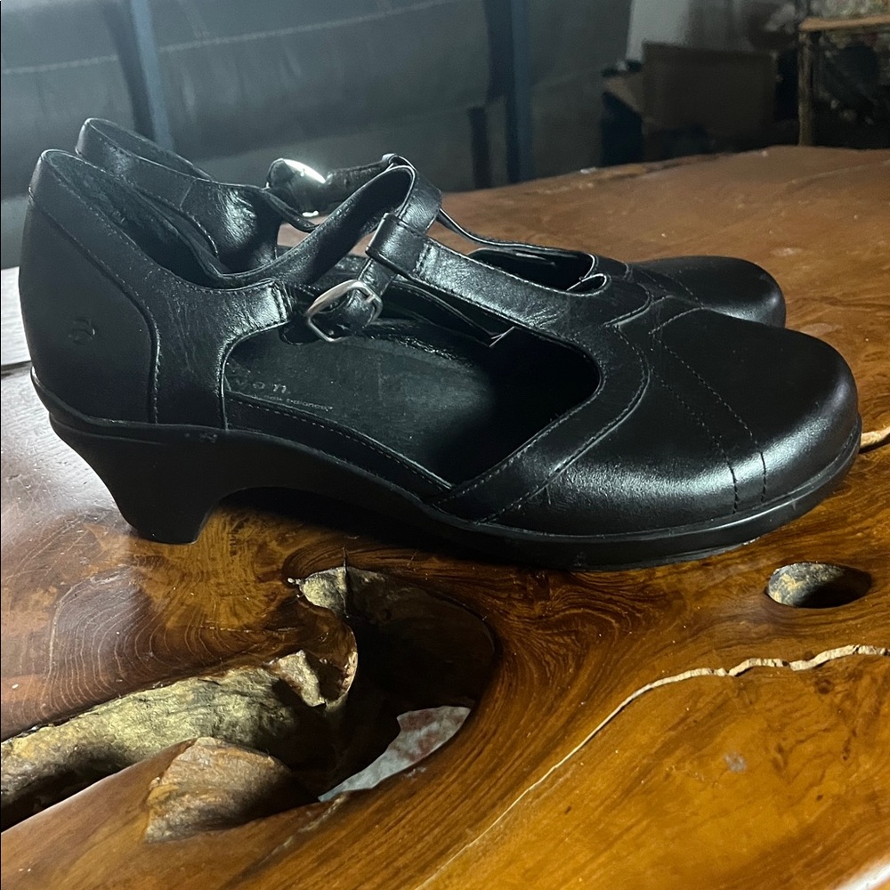 Aravon Mary Jane Black Leather Shoes Size 9 EE ( extra wide)